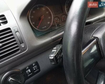 Серый Фольксваген Туран, объемом двигателя 1.98 л и пробегом 250 тыс. км за 5200 $, фото 46 на Automoto.ua