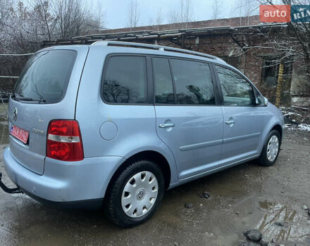 Серый Фольксваген Туран, объемом двигателя 2 л и пробегом 202 тыс. км за 5800 $, фото 5 на Automoto.ua