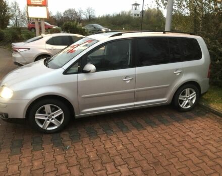 Серый Фольксваген Туран, объемом двигателя 2 л и пробегом 260 тыс. км за 7599 $, фото 3 на Automoto.ua