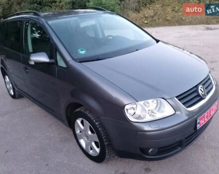 Серый Фольксваген Туран, объемом двигателя 1.6 л и пробегом 215 тыс. км за 5900 $, фото 26 на Automoto.ua