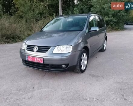 Серый Фольксваген Туран, объемом двигателя 1.6 л и пробегом 215 тыс. км за 5900 $, фото 20 на Automoto.ua
