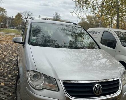 Сірий Фольксваген Туран, об'ємом двигуна 1.9 л та пробігом 283 тис. км за 5400 $, фото 4 на Automoto.ua