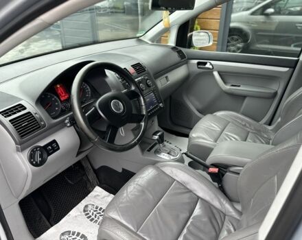 Сірий Фольксваген Туран, об'ємом двигуна 1.6 л та пробігом 267 тис. км за 6500 $, фото 13 на Automoto.ua