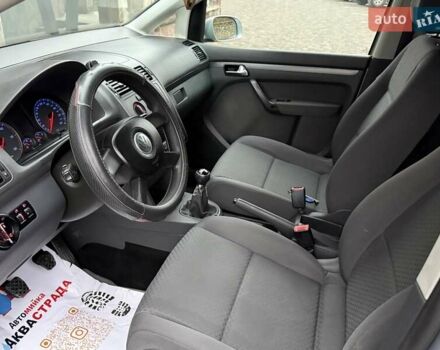 Сірий Фольксваген Туран, об'ємом двигуна 1.9 л та пробігом 264 тис. км за 5400 $, фото 34 на Automoto.ua