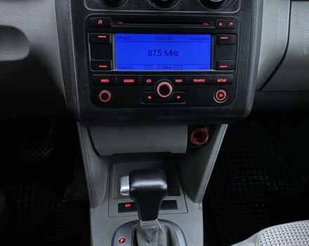 Серый Фольксваген Туран, объемом двигателя 2 л и пробегом 320 тыс. км за 3400 $, фото 12 на Automoto.ua