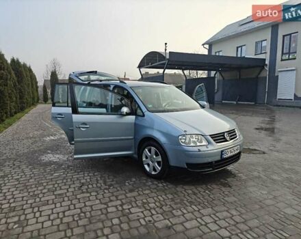 Серый Фольксваген Туран, объемом двигателя 1.6 л и пробегом 205 тыс. км за 5950 $, фото 10 на Automoto.ua