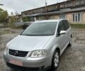 Сірий Фольксваген Туран, об'ємом двигуна 1.6 л та пробігом 235 тис. км за 5900 $, фото 1 на Automoto.ua