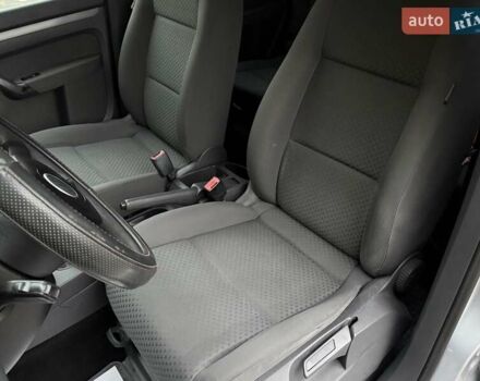 Сірий Фольксваген Туран, об'ємом двигуна 1.9 л та пробігом 264 тис. км за 5400 $, фото 39 на Automoto.ua