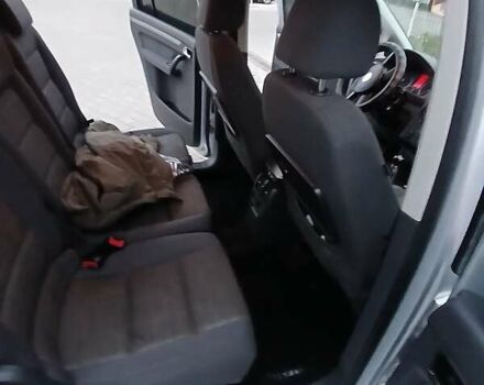 Серый Фольксваген Туран, объемом двигателя 1.6 л и пробегом 258 тыс. км за 5500 $, фото 9 на Automoto.ua