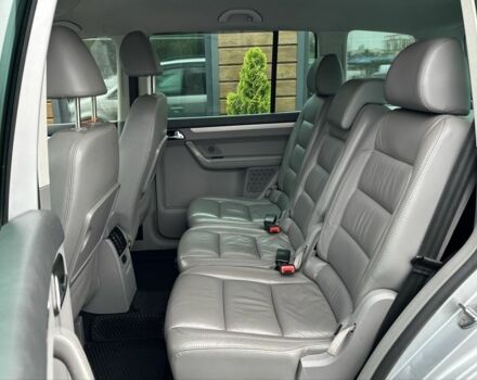 Сірий Фольксваген Туран, об'ємом двигуна 1.6 л та пробігом 267 тис. км за 6500 $, фото 22 на Automoto.ua