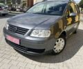 Серый Фольксваген Туран, объемом двигателя 0 л и пробегом 186 тыс. км за 6900 $, фото 1 на Automoto.ua