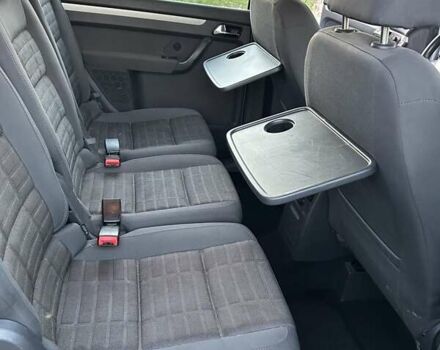 Серый Фольксваген Туран, объемом двигателя 1.9 л и пробегом 233 тыс. км за 6300 $, фото 27 на Automoto.ua