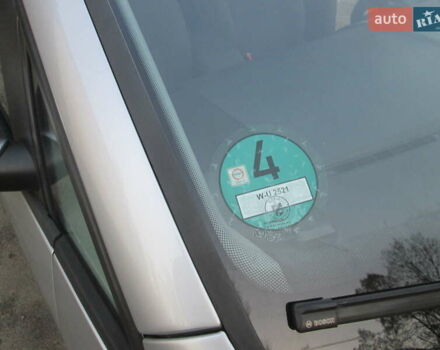 Серый Фольксваген Туран, объемом двигателя 1.6 л и пробегом 230 тыс. км за 6500 $, фото 12 на Automoto.ua