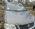Сірий Фольксваген Туран, об'ємом двигуна 2 л та пробігом 450 тис. км за 2500 $, фото 1 на Automoto.ua