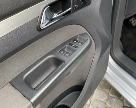 Сірий Фольксваген Туран, об'ємом двигуна 1.4 л та пробігом 217 тис. км за 6400 $, фото 5 на Automoto.ua