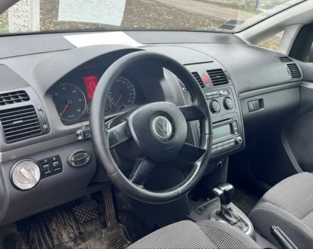 Сірий Фольксваген Туран, об'ємом двигуна 2 л та пробігом 450 тис. км за 2500 $, фото 3 на Automoto.ua