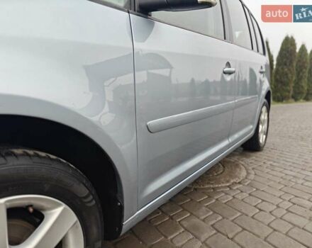 Серый Фольксваген Туран, объемом двигателя 1.6 л и пробегом 205 тыс. км за 5950 $, фото 13 на Automoto.ua