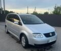 Сірий Фольксваген Туран, об'ємом двигуна 1.6 л та пробігом 360 тис. км за 6000 $, фото 1 на Automoto.ua