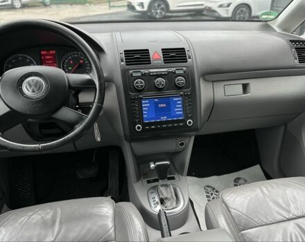 Сірий Фольксваген Туран, об'ємом двигуна 1.6 л та пробігом 267 тис. км за 6500 $, фото 18 на Automoto.ua