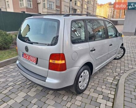 Серый Фольксваген Туран, объемом двигателя 1.6 л и пробегом 214 тыс. км за 6299 $, фото 6 на Automoto.ua