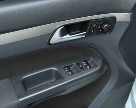 Сірий Фольксваген Туран, об'ємом двигуна 1.4 л та пробігом 211 тис. км за 6799 $, фото 8 на Automoto.ua