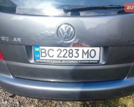Серый Фольксваген Туран, объемом двигателя 2 л и пробегом 181 тыс. км за 4900 $, фото 9 на Automoto.ua