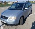 Сірий Фольксваген Туран, об'ємом двигуна 1.9 л та пробігом 325 тис. км за 3700 $, фото 1 на Automoto.ua