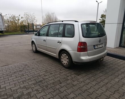 Серый Фольксваген Туран, объемом двигателя 1.9 л и пробегом 340 тыс. км за 2500 $, фото 5 на Automoto.ua