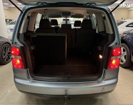 Серый Фольксваген Туран, объемом двигателя 0 л и пробегом 213 тыс. км за 6600 $, фото 11 на Automoto.ua