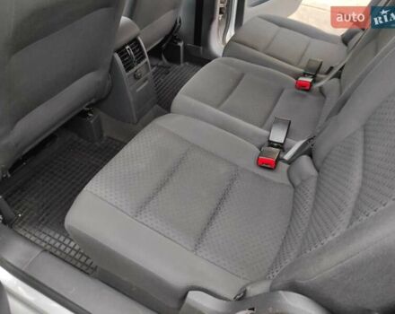 Серый Фольксваген Туран, объемом двигателя 1.6 л и пробегом 220 тыс. км за 5650 $, фото 17 на Automoto.ua