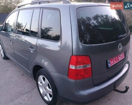 Серый Фольксваген Туран, объемом двигателя 1.6 л и пробегом 215 тыс. км за 5900 $, фото 24 на Automoto.ua