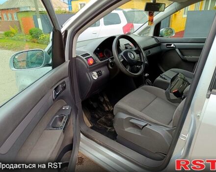 Сірий Фольксваген Туран, об'ємом двигуна 1.9 л та пробігом 340 тис. км за 2700 $, фото 6 на Automoto.ua