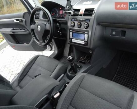 Сірий Фольксваген Туран, об'ємом двигуна 1.39 л та пробігом 243 тис. км за 5350 $, фото 40 на Automoto.ua