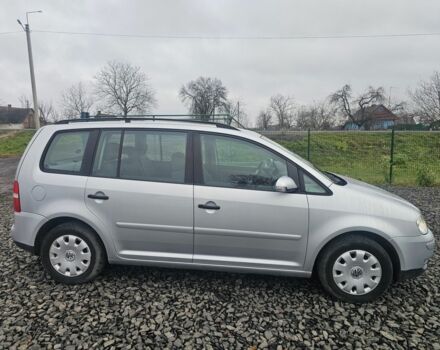 Серый Фольксваген Туран, объемом двигателя 0 л и пробегом 250 тыс. км за 5500 $, фото 2 на Automoto.ua