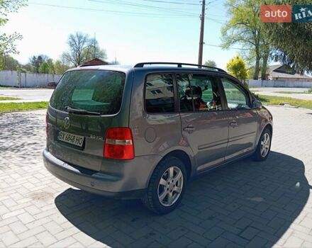 Серый Фольксваген Туран, объемом двигателя 1.98 л и пробегом 250 тыс. км за 5200 $, фото 39 на Automoto.ua