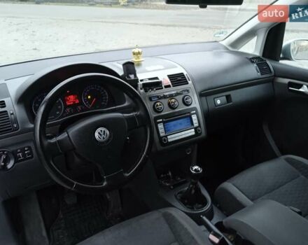 Сірий Фольксваген Туран, об'ємом двигуна 1.39 л та пробігом 243 тис. км за 5350 $, фото 35 на Automoto.ua