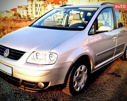 Серый Фольксваген Туран, объемом двигателя 1.6 л и пробегом 26 тыс. км за 11572 $, фото 8 на Automoto.ua