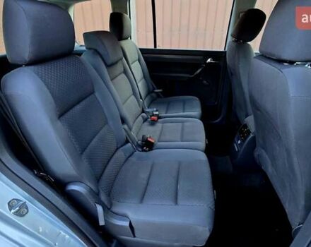 Серый Фольксваген Туран, объемом двигателя 1.6 л и пробегом 270 тыс. км за 6499 $, фото 44 на Automoto.ua