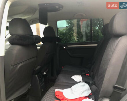 Серый Фольксваген Туран, объемом двигателя 2 л и пробегом 330 тыс. км за 6700 $, фото 6 на Automoto.ua