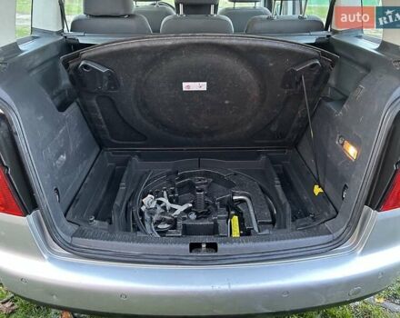 Серый Фольксваген Туран, объемом двигателя 1.9 л и пробегом 233 тыс. км за 6300 $, фото 28 на Automoto.ua