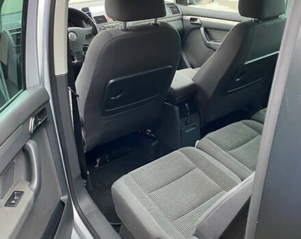 Сірий Фольксваген Туран, об'ємом двигуна 1.39 л та пробігом 217 тис. км за 6250 $, фото 12 на Automoto.ua