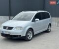 Сірий Фольксваген Туран, об'ємом двигуна 1.97 л та пробігом 265 тис. км за 6000 $, фото 1 на Automoto.ua