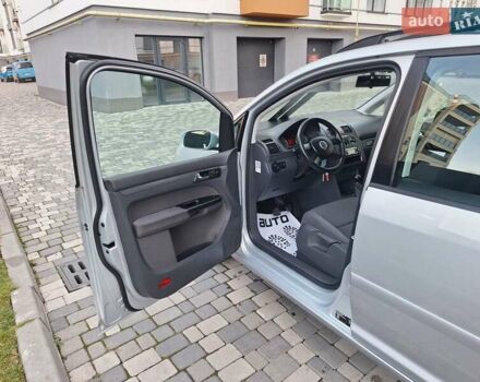 Серый Фольксваген Туран, объемом двигателя 1.6 л и пробегом 214 тыс. км за 6299 $, фото 37 на Automoto.ua