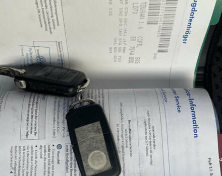 Сірий Фольксваген Туран, об'ємом двигуна 1.6 л та пробігом 223 тис. км за 6500 $, фото 22 на Automoto.ua