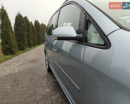 Серый Фольксваген Туран, объемом двигателя 1.6 л и пробегом 205 тыс. км за 5950 $, фото 14 на Automoto.ua