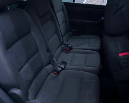 Серый Фольксваген Туран, объемом двигателя 2 л и пробегом 350 тыс. км за 2499 $, фото 4 на Automoto.ua