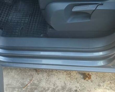 Серый Фольксваген Туран, объемом двигателя 2 л и пробегом 181 тыс. км за 4900 $, фото 13 на Automoto.ua