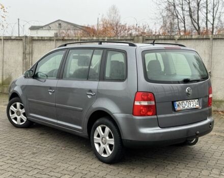 Серый Фольксваген Туран, объемом двигателя 2 л и пробегом 370 тыс. км за 2550 $, фото 5 на Automoto.ua