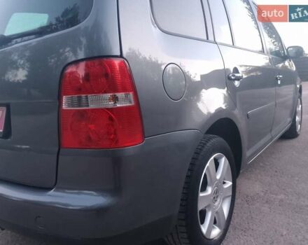 Серый Фольксваген Туран, объемом двигателя 1.6 л и пробегом 215 тыс. км за 5900 $, фото 12 на Automoto.ua