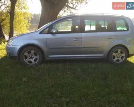 Серый Фольксваген Туран, объемом двигателя 1.39 л и пробегом 200 тыс. км за 5500 $, фото 8 на Automoto.ua